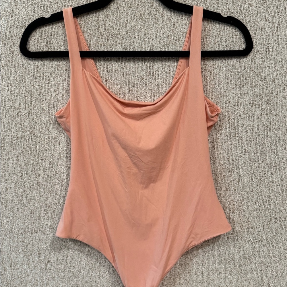 SKIMS Peach Scoop Neck One-Piece Thong Bodysuit, size Large. NWOT.